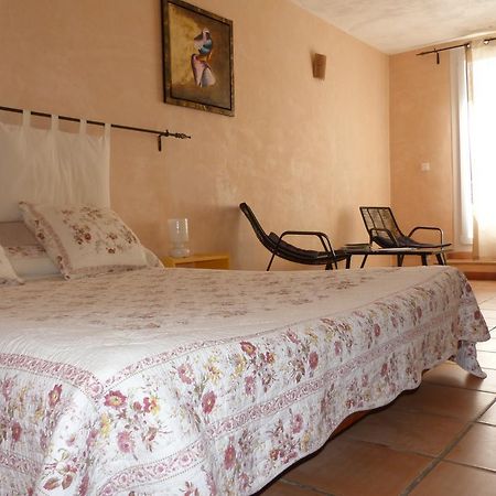 Bed and Breakfast Le Mas De Pie Caud Rognes Exteriér fotografie
